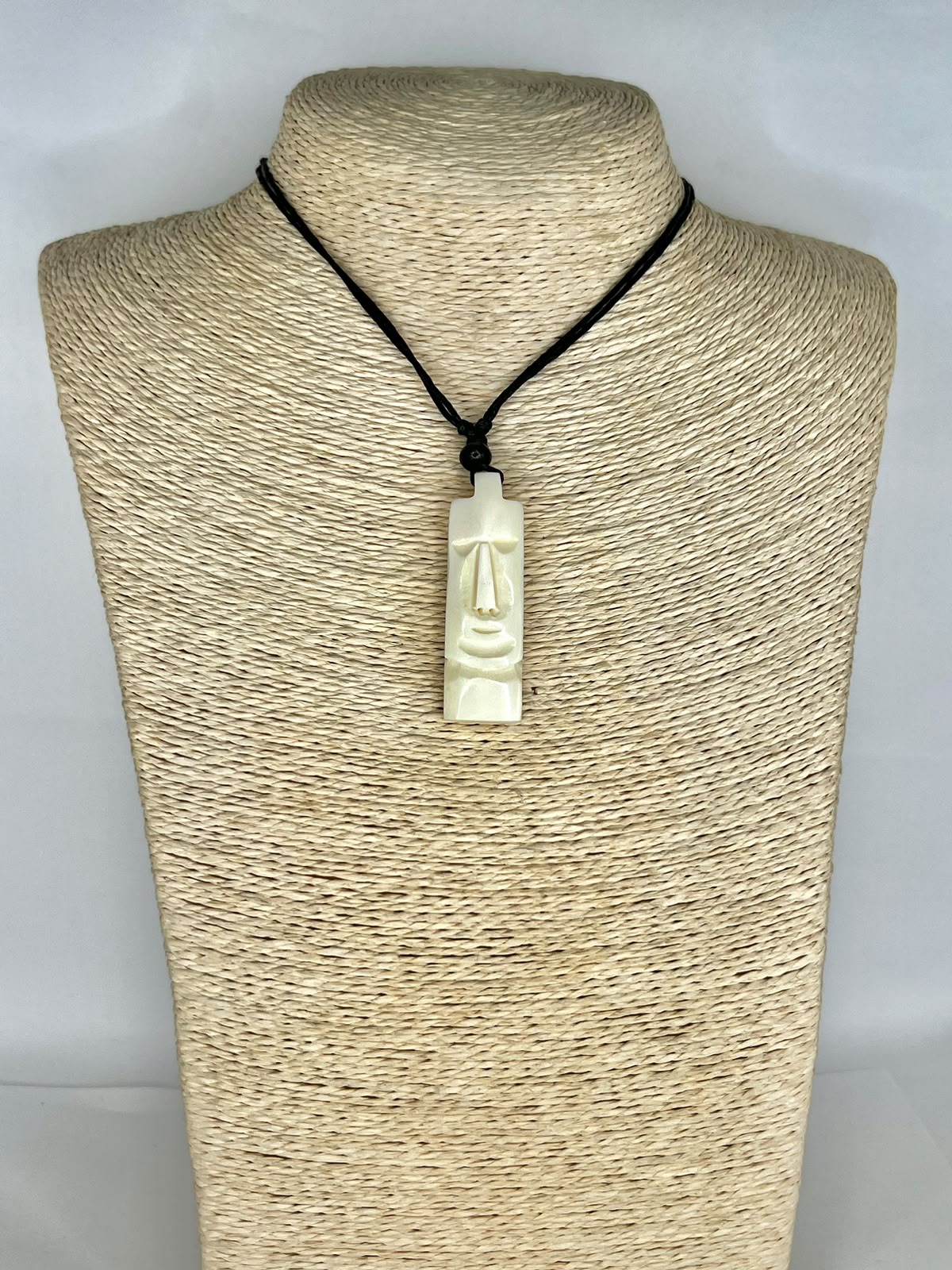 COLLAR AMULETO TÓTEM MOAI DE POLINESIA